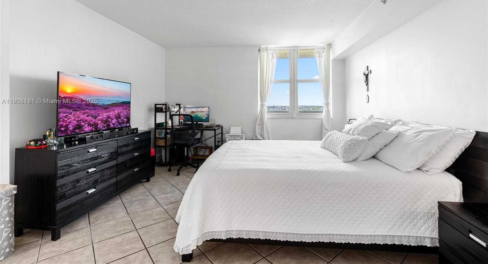 Small Image of 3000 CORAL WAY #1505, Miami Number 14