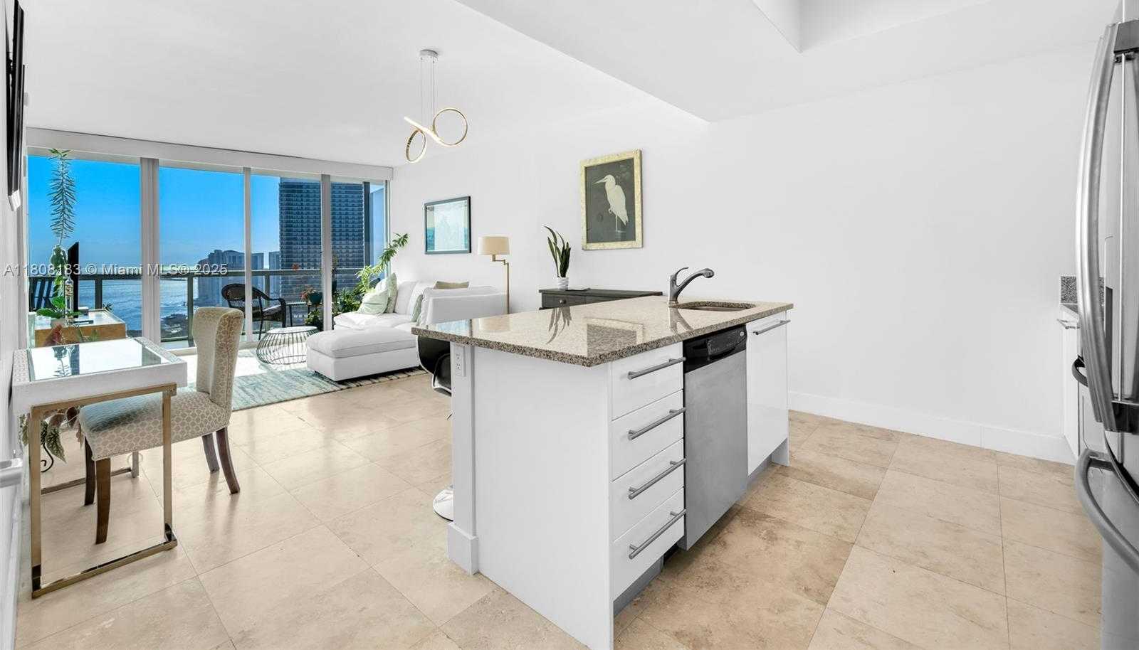 Small Image of 888 BISCAYNE BLVD #3702, Miami Number 7