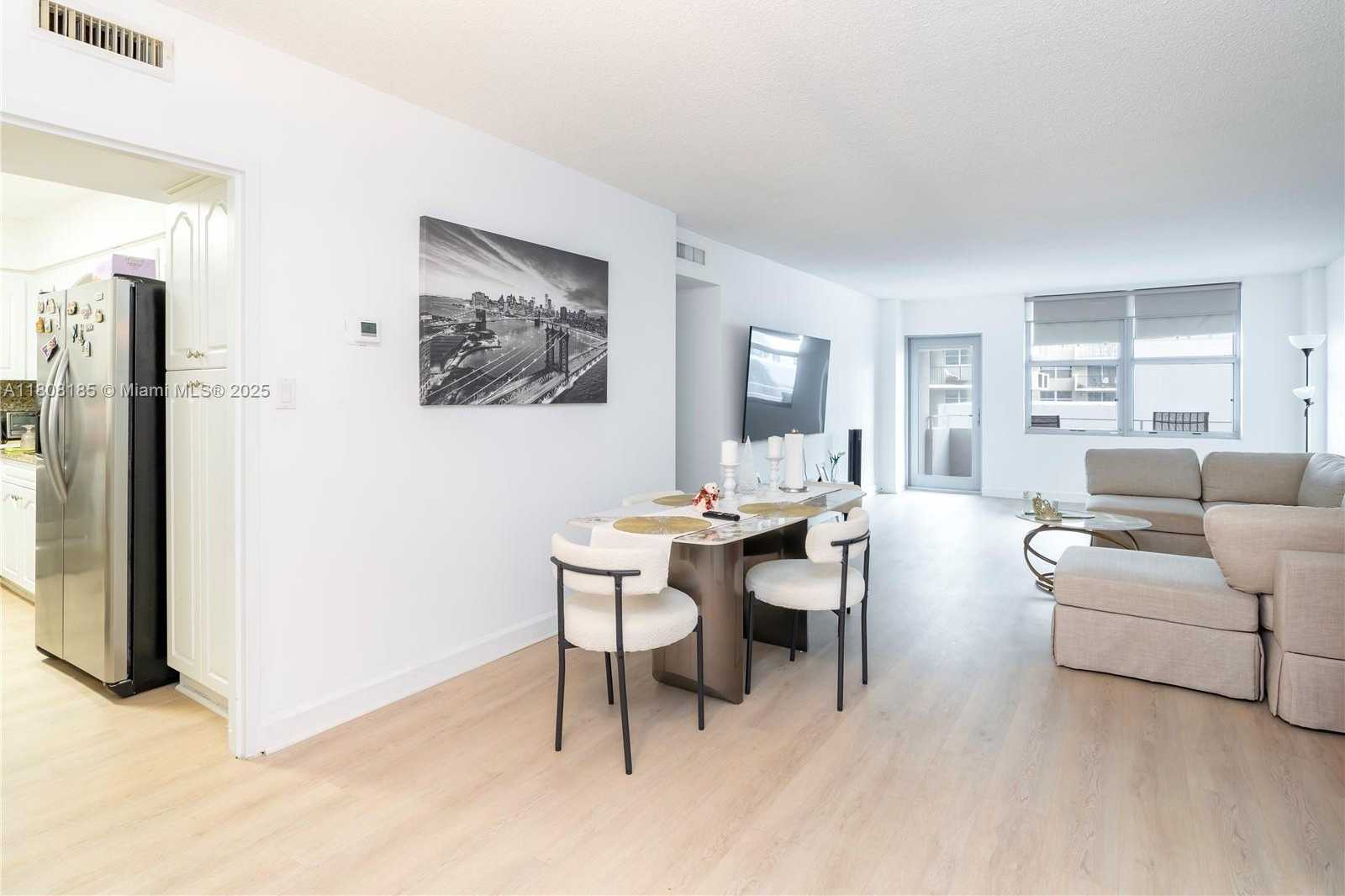 Small Image of 9225 COLLINS AVE #309, Surfside Number 4