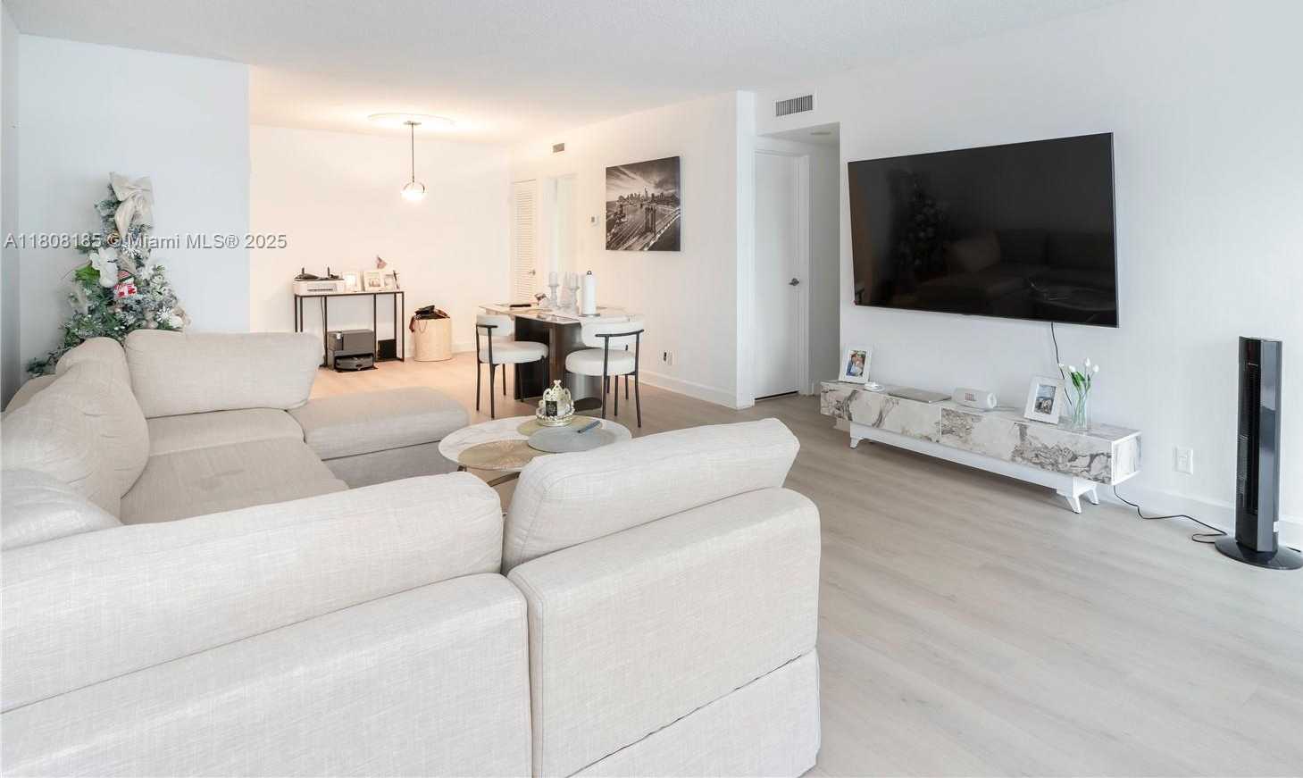 Small Image of 9225 COLLINS AVE #309, Surfside Number 8