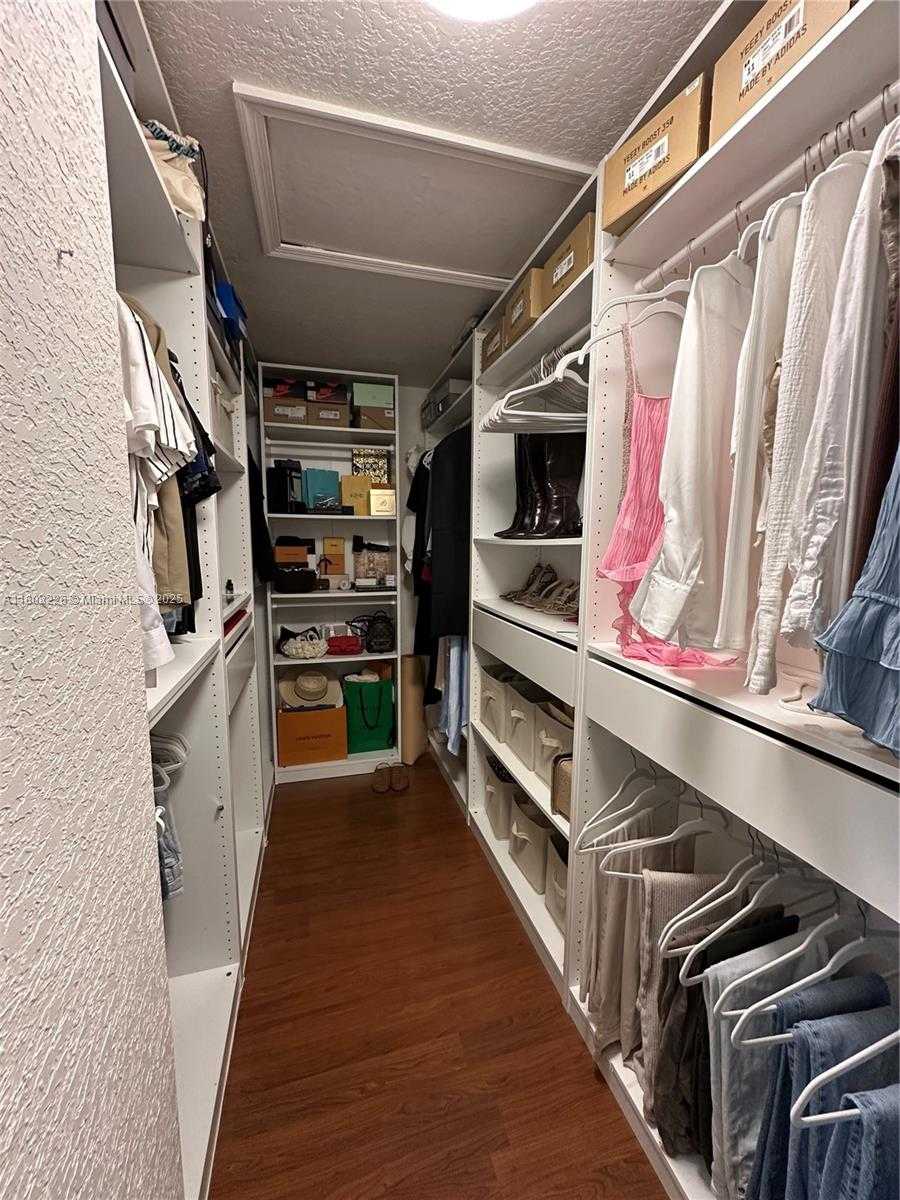 Small Image of 12464 SOUTH WEST 42ND ST, Miramar Number 29