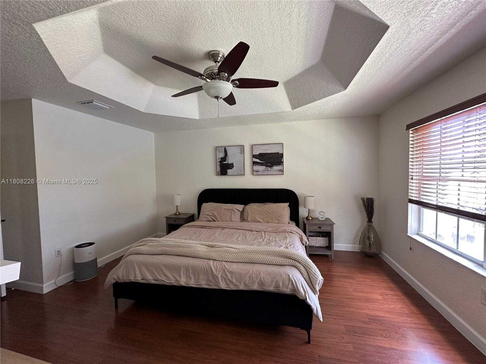 Small Image of 12464 SOUTH WEST 42ND ST, Miramar Number 34