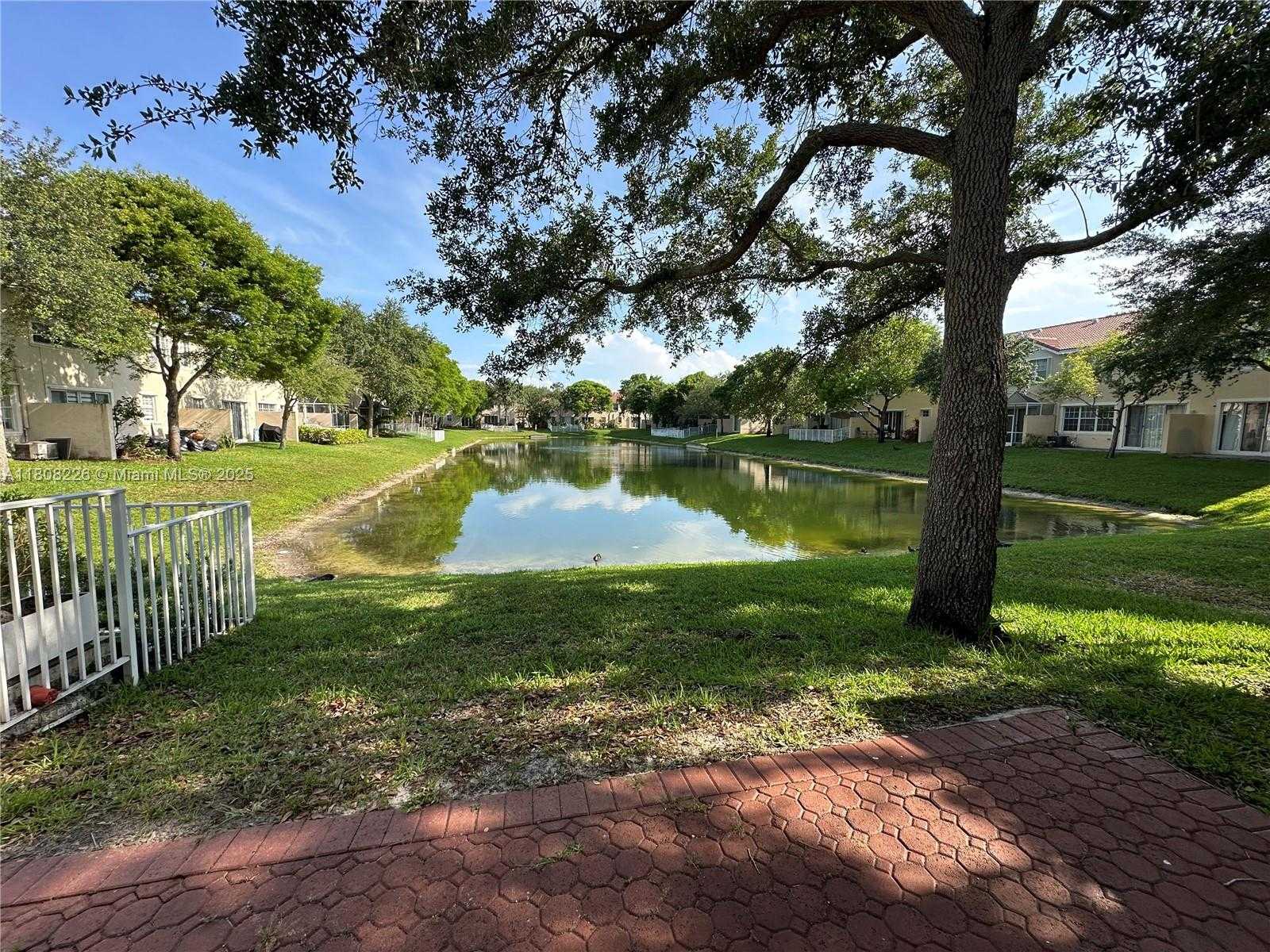 Small Image of 12464 SOUTH WEST 42ND ST, Miramar Number 43