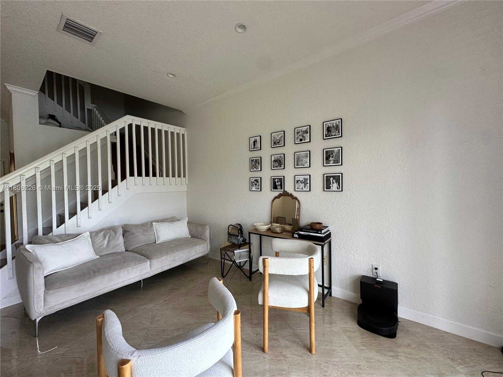 Small Image of 12464 SOUTH WEST 42ND ST, Miramar Number 5