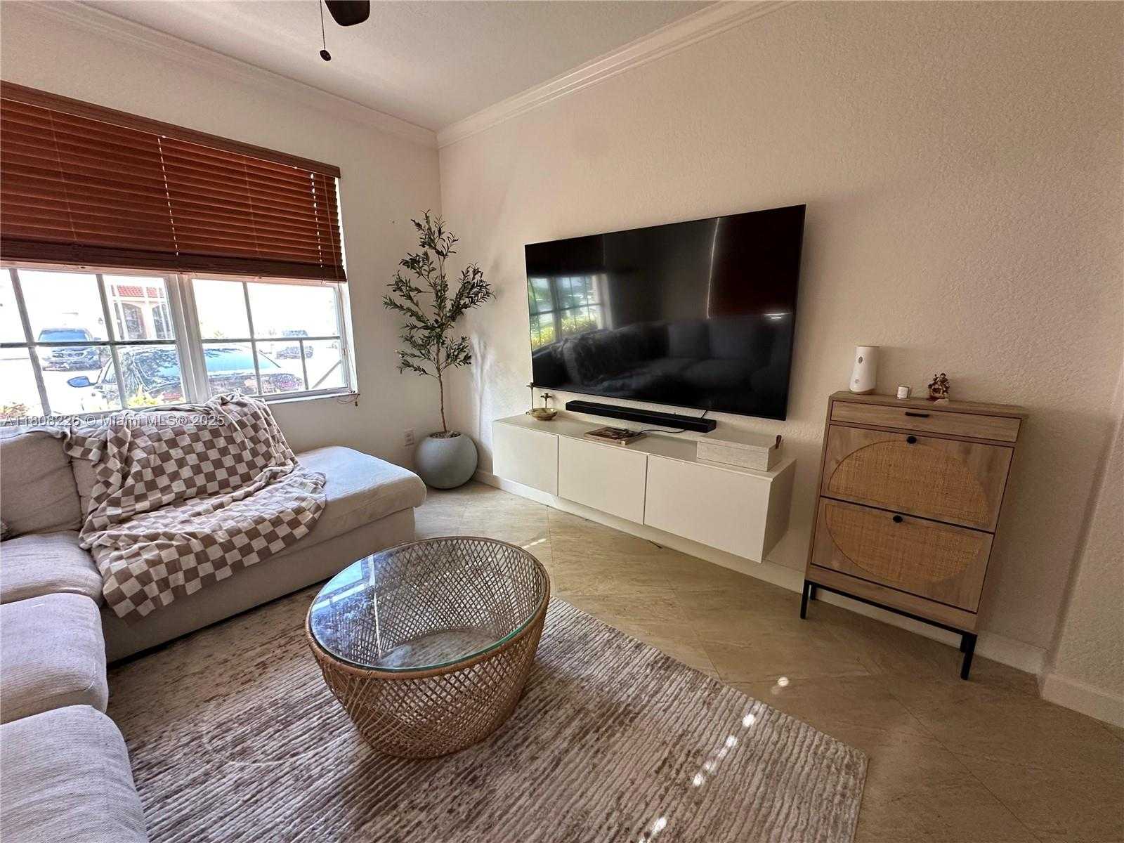 Small Image of 12464 SOUTH WEST 42ND ST, Miramar Number 6