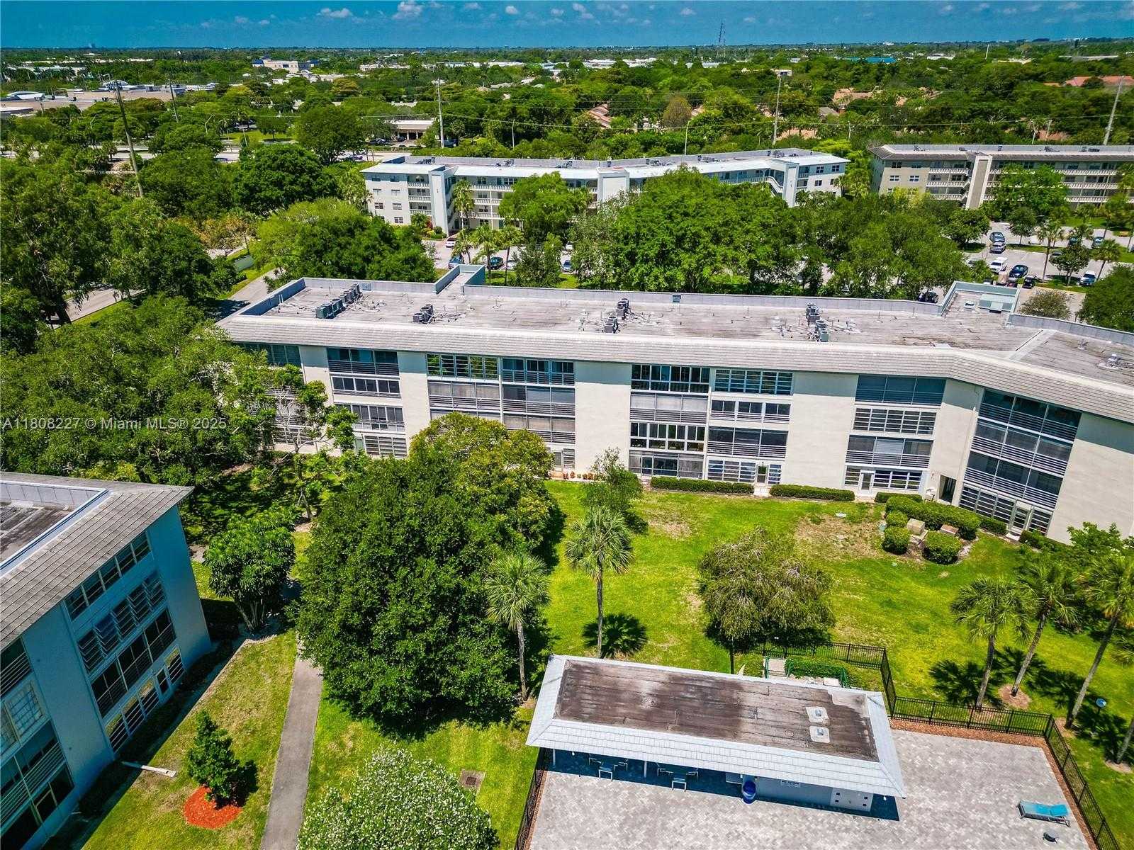 Small Image of 2504 ANTIGUA TER #O3, Coconut Creek Number 35