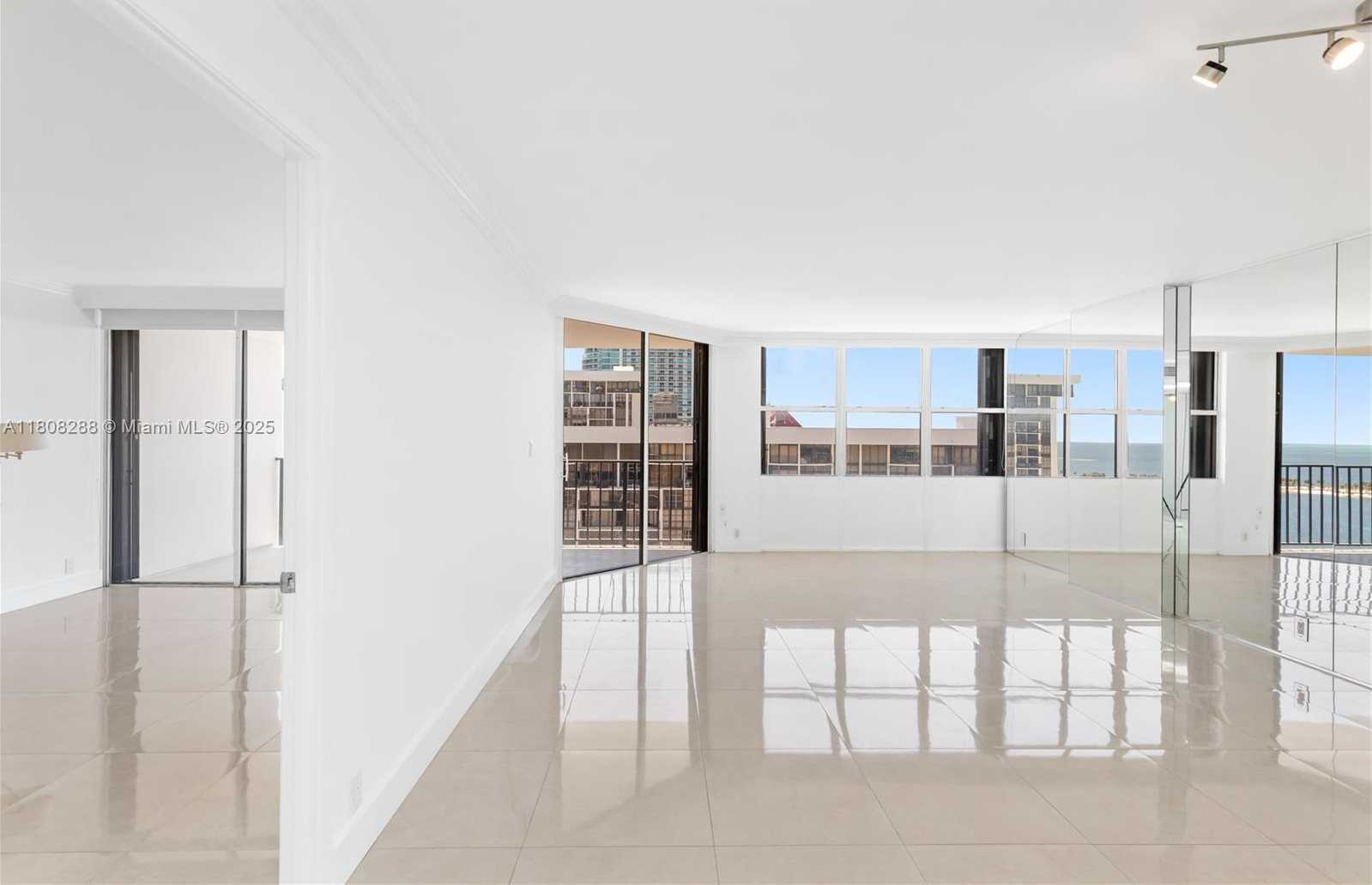 Small Image of 1901 BRICKELL AVE #B1903, Miami Number 10
