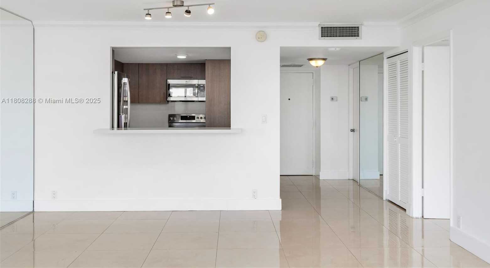 Small Image of 1901 BRICKELL AVE #B1903, Miami Number 18