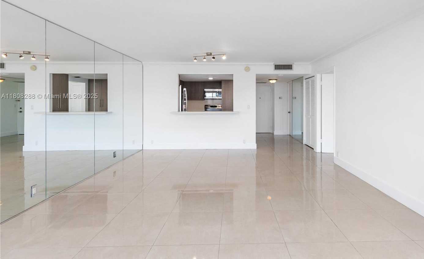 Small Image of 1901 BRICKELL AVE #B1903, Miami Number 3