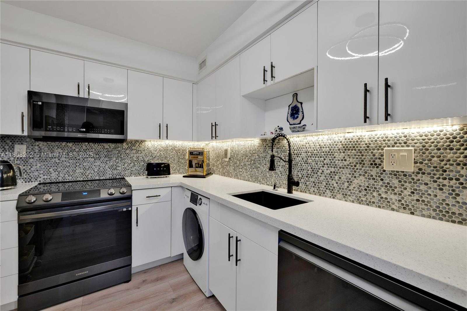 Small Image of 2501 SOUTH OCEAN DR #922, Hollywood Number 16