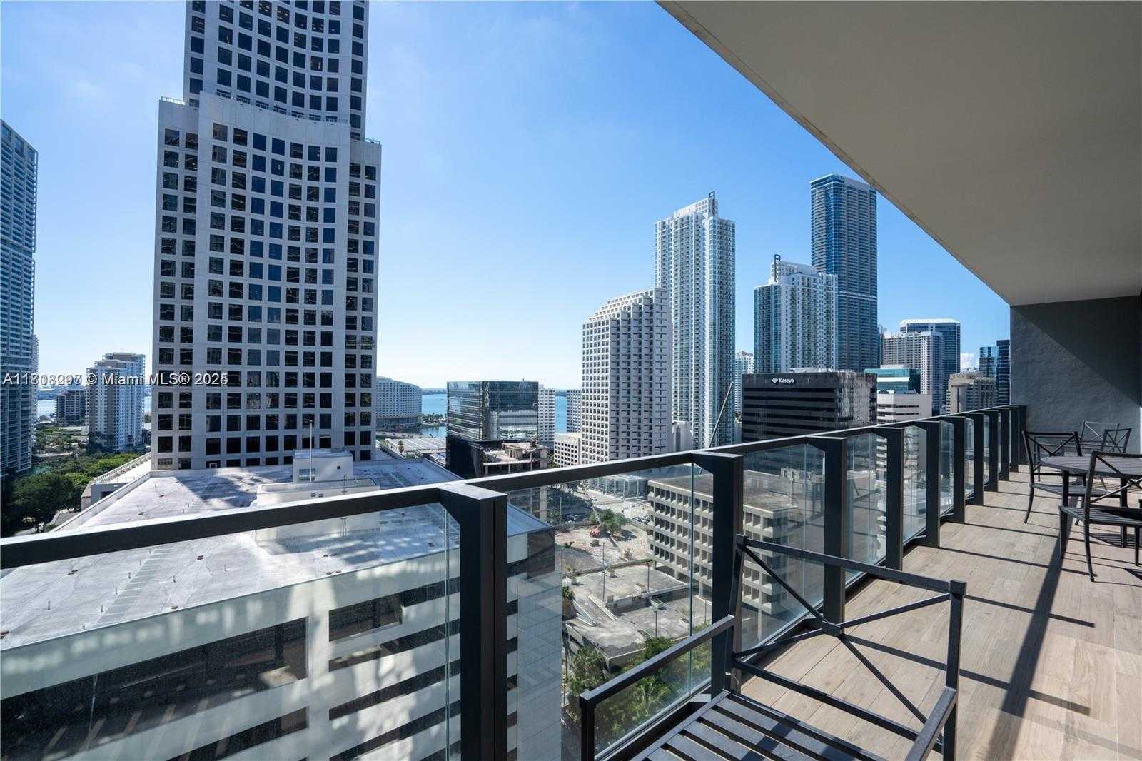 Small Image of 68 SOUTH EAST 6TH ST #1403, Miami Number 27