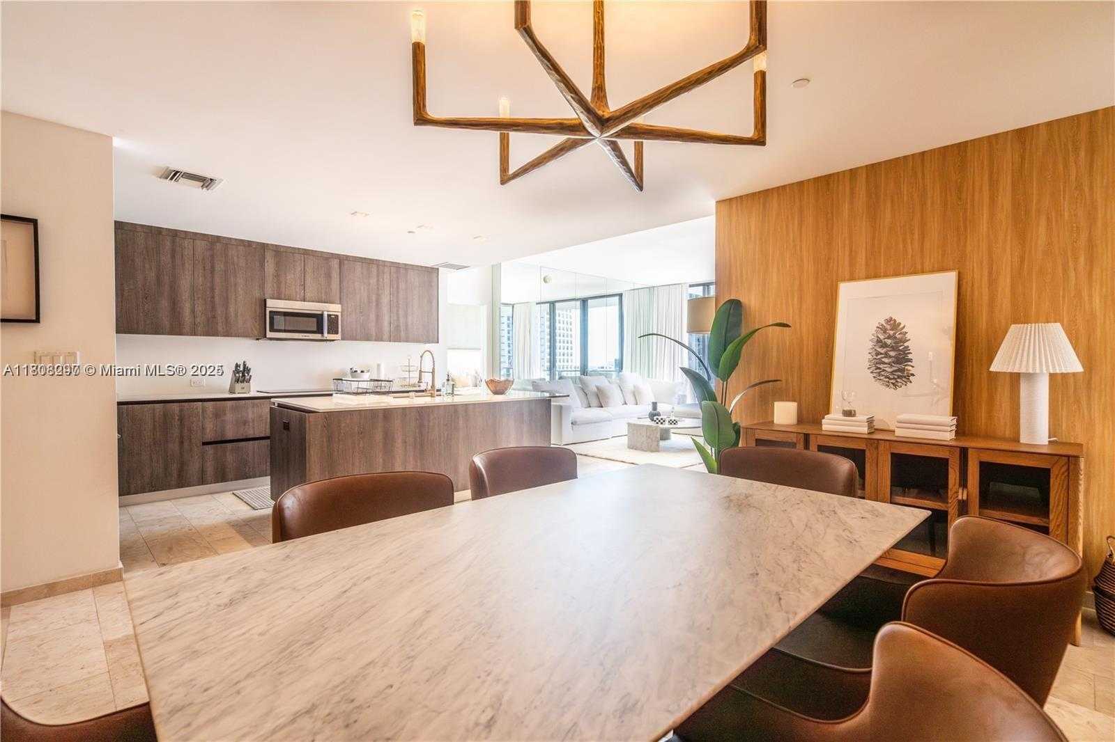 Small Image of 68 SOUTH EAST 6TH ST #1403, Miami Number 6