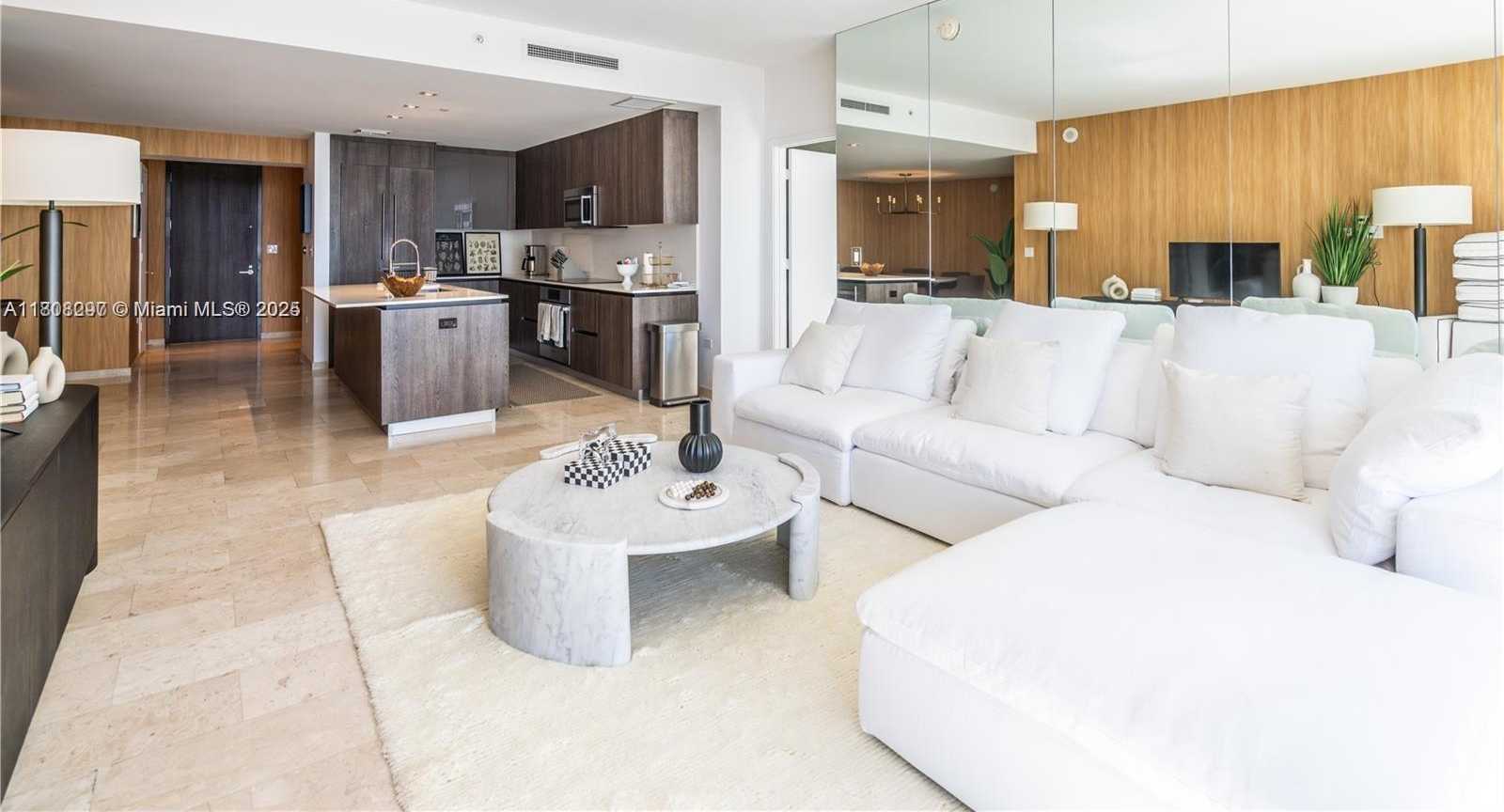 Small Image of 68 SOUTH EAST 6TH ST #1403, Miami Number 8