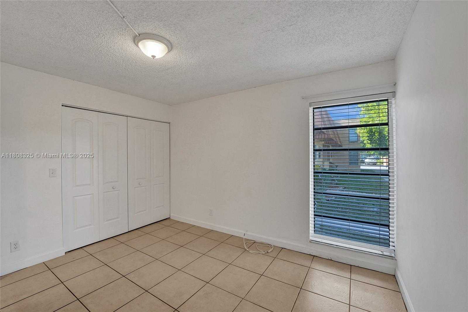 Small Image of 1551 NORTH WEST 92ND AVE #185, Pembroke Pines Number 14