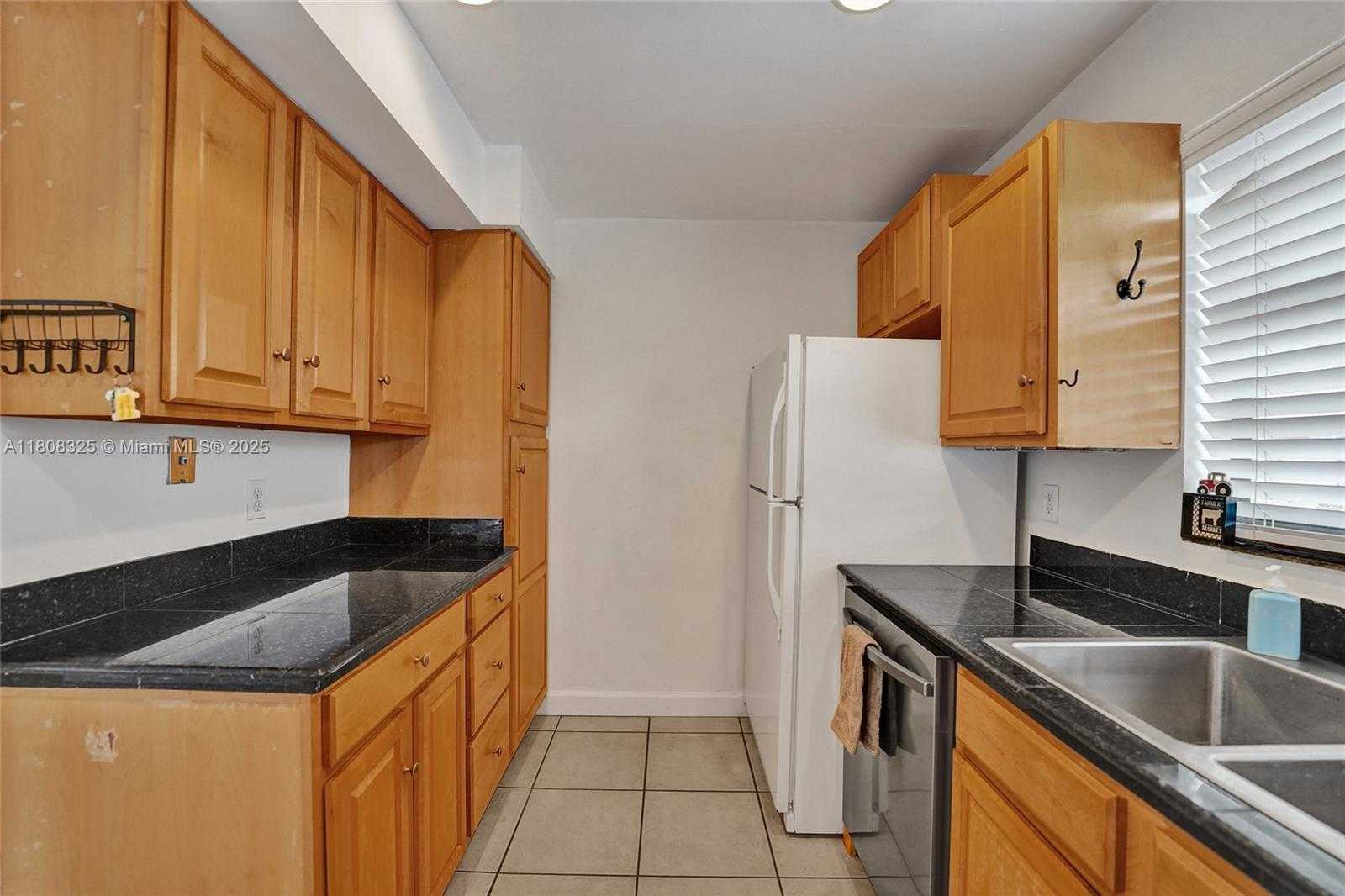 Small Image of 1551 NORTH WEST 92ND AVE #185, Pembroke Pines Number 22