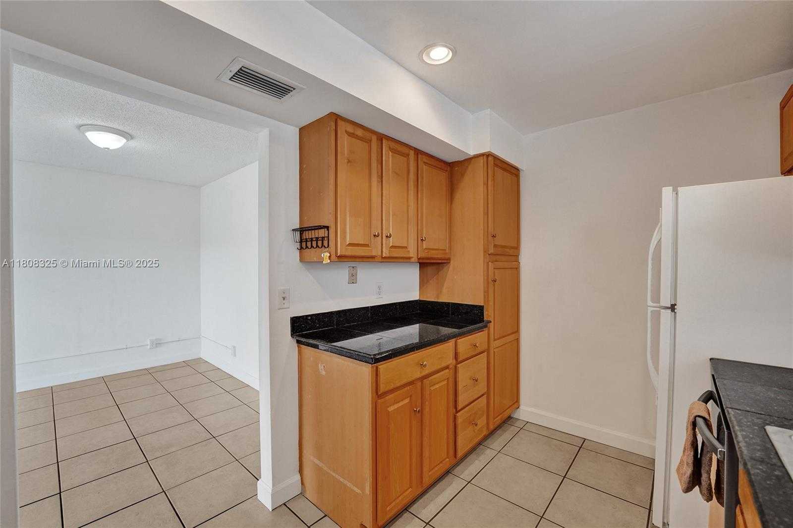Small Image of 1551 NORTH WEST 92ND AVE #185, Pembroke Pines Number 23