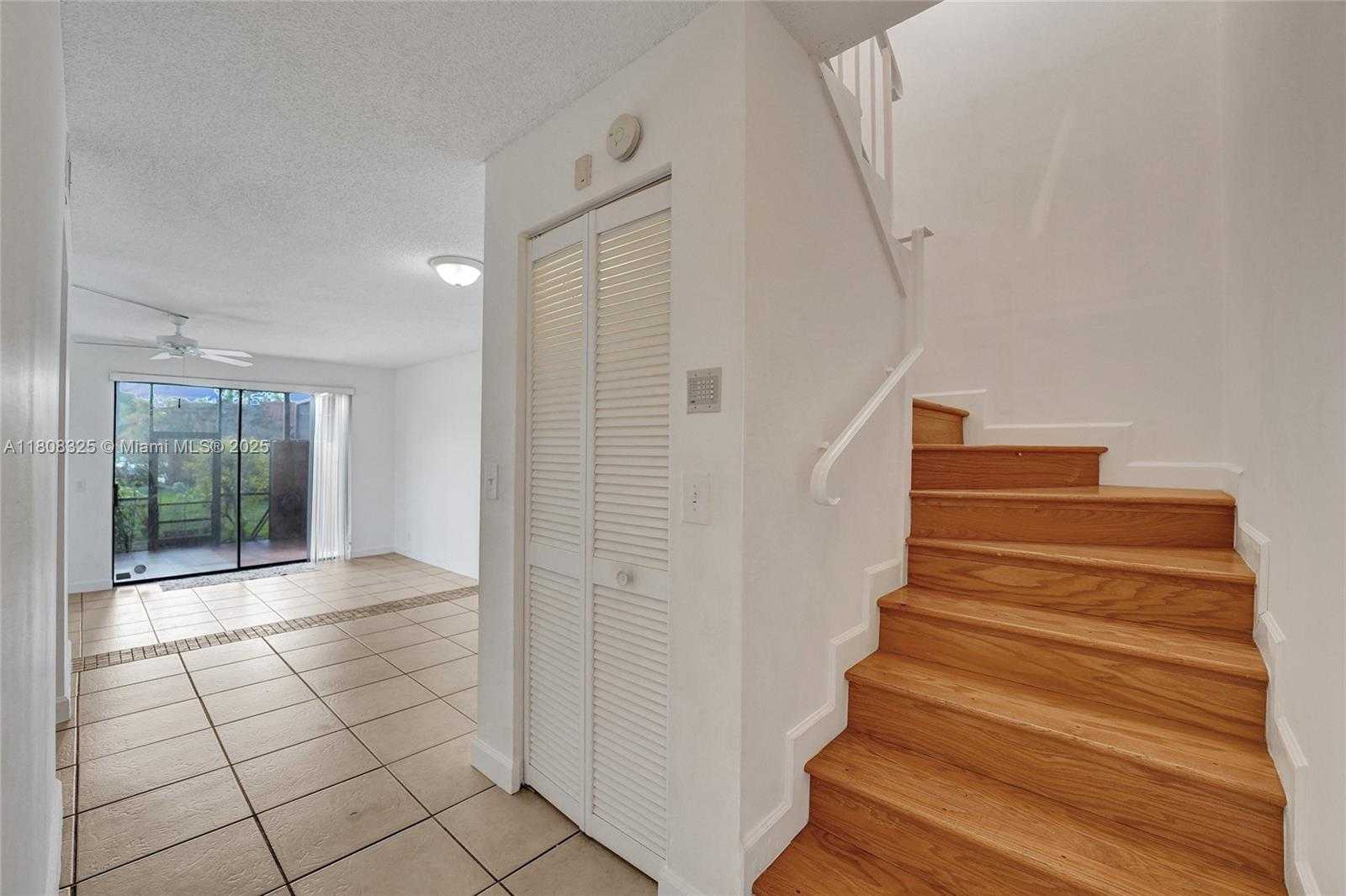 Small Image of 1551 NORTH WEST 92ND AVE #185, Pembroke Pines Number 5