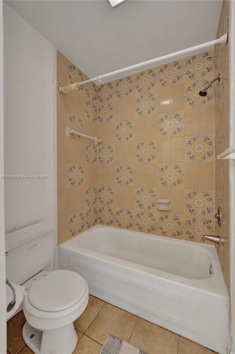 Small Image of 1551 NORTH WEST 92ND AVE #185, Pembroke Pines Number 50