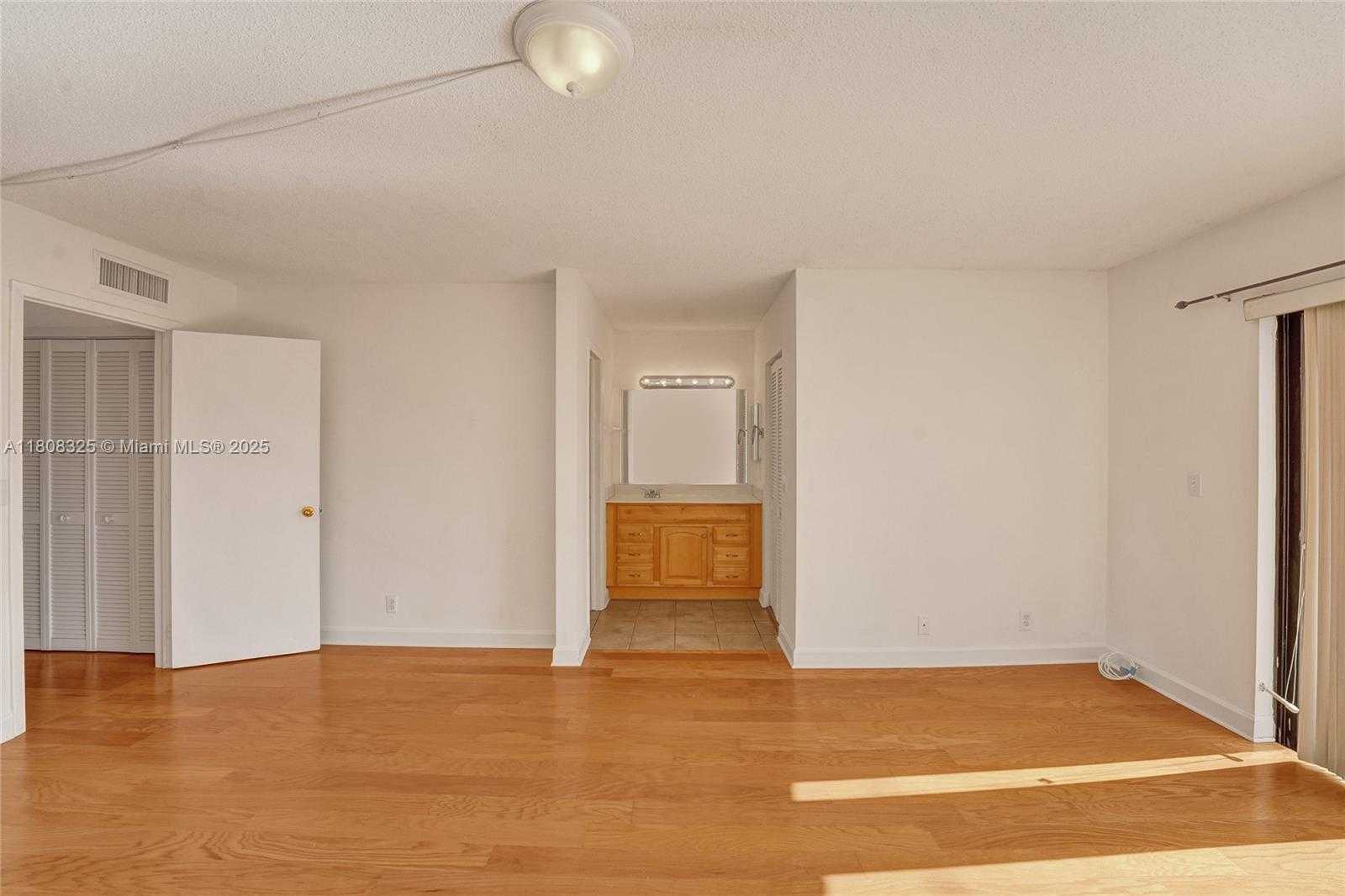 Small Image of 1551 NORTH WEST 92ND AVE #185, Pembroke Pines Number 54