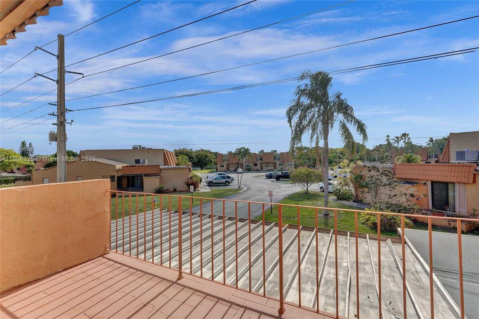 Small Image of 1551 NORTH WEST 92ND AVE #185, Pembroke Pines Number 62