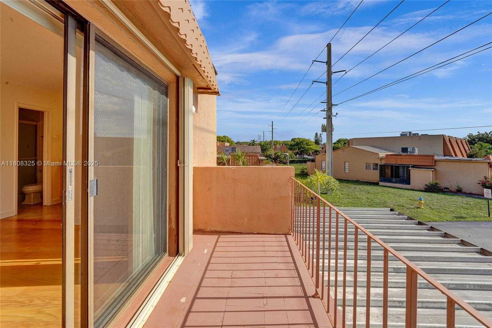 Small Image of 1551 NORTH WEST 92ND AVE #185, Pembroke Pines Number 63