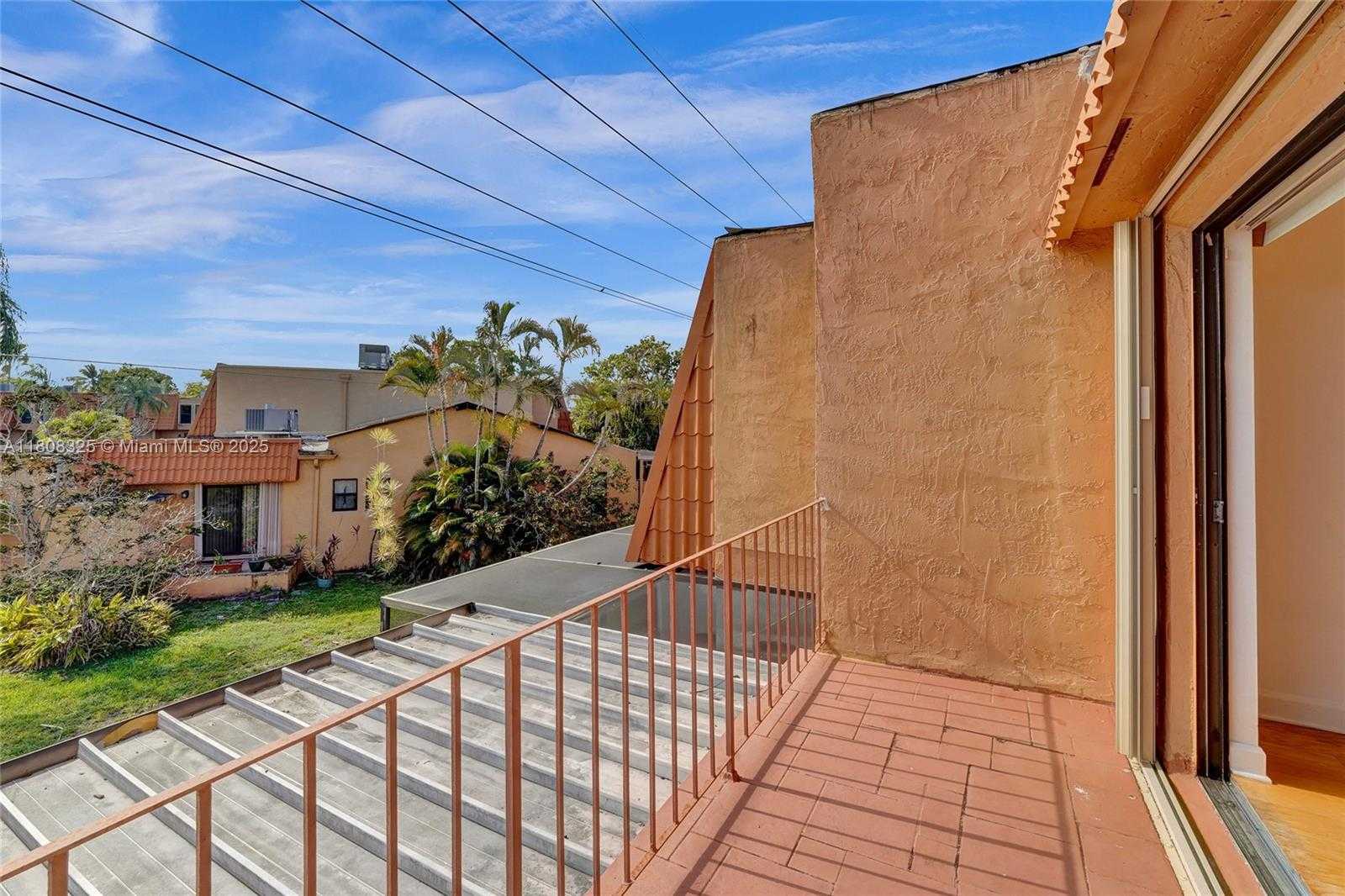 Small Image of 1551 NORTH WEST 92ND AVE #185, Pembroke Pines Number 65