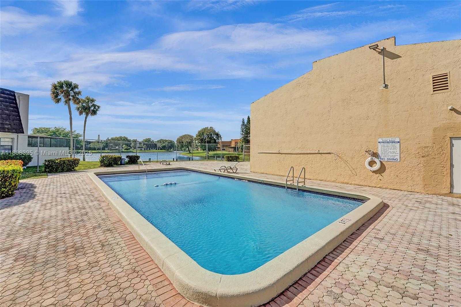 Small Image of 1551 NORTH WEST 92ND AVE #185, Pembroke Pines Number 74