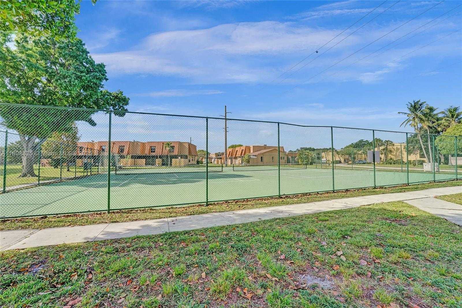 Small Image of 1551 NORTH WEST 92ND AVE #185, Pembroke Pines Number 75