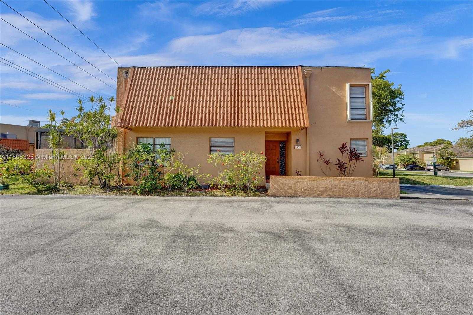 Small Image of 1551 NORTH WEST 92ND AVE #185, Pembroke Pines Number 81