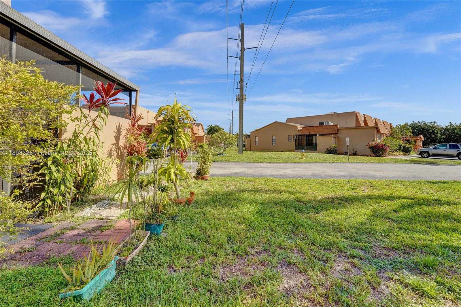 Small Image of 1551 NORTH WEST 92ND AVE #185, Pembroke Pines Number 87