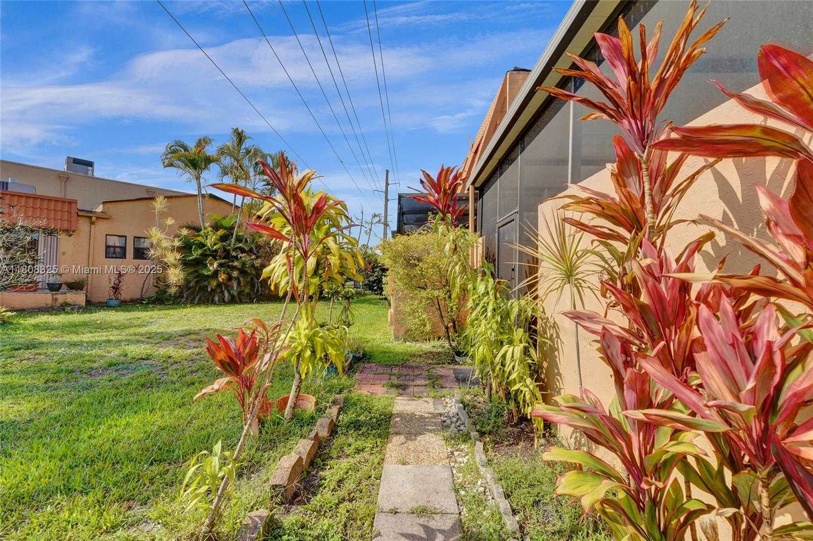 Small Image of 1551 NORTH WEST 92ND AVE #185, Pembroke Pines Number 88