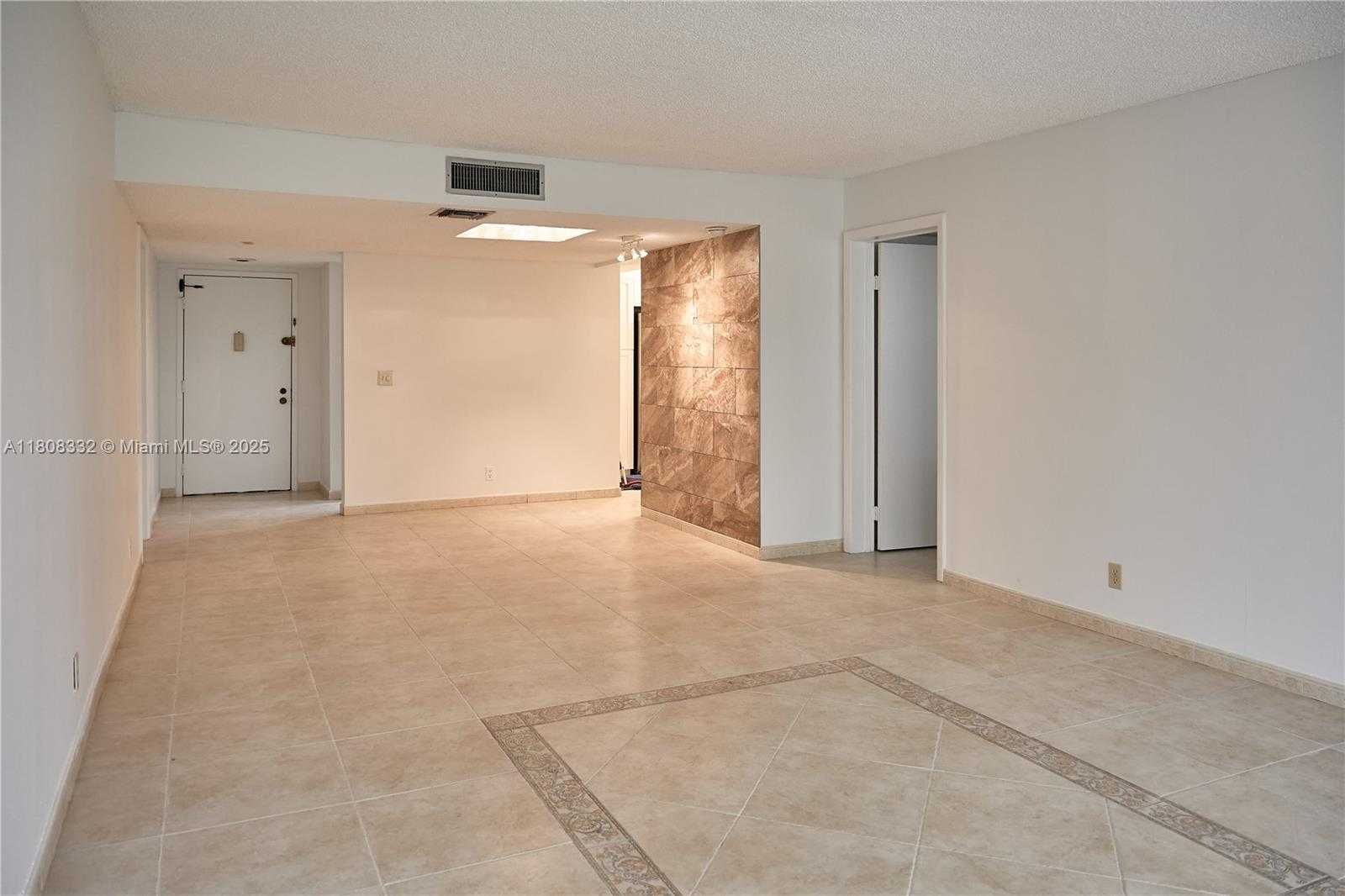 Small Image of 16175 GOLF CLUB RD #308, Weston Number 17