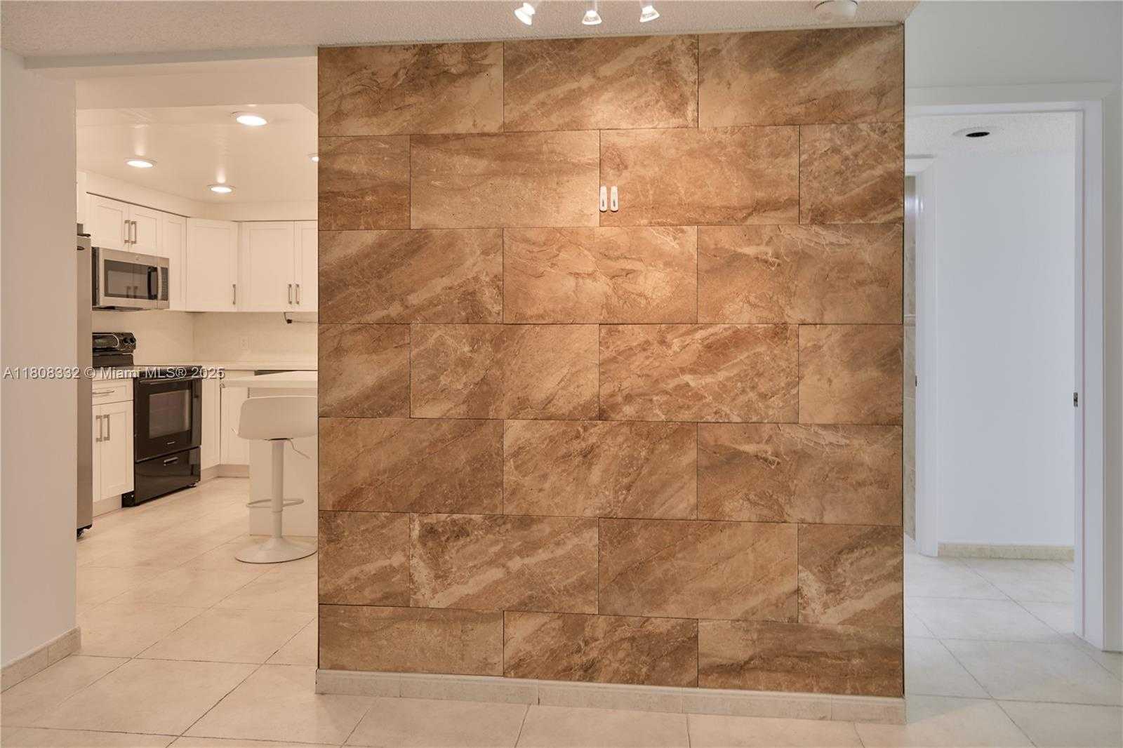 Small Image of 16175 GOLF CLUB RD #308, Weston Number 20