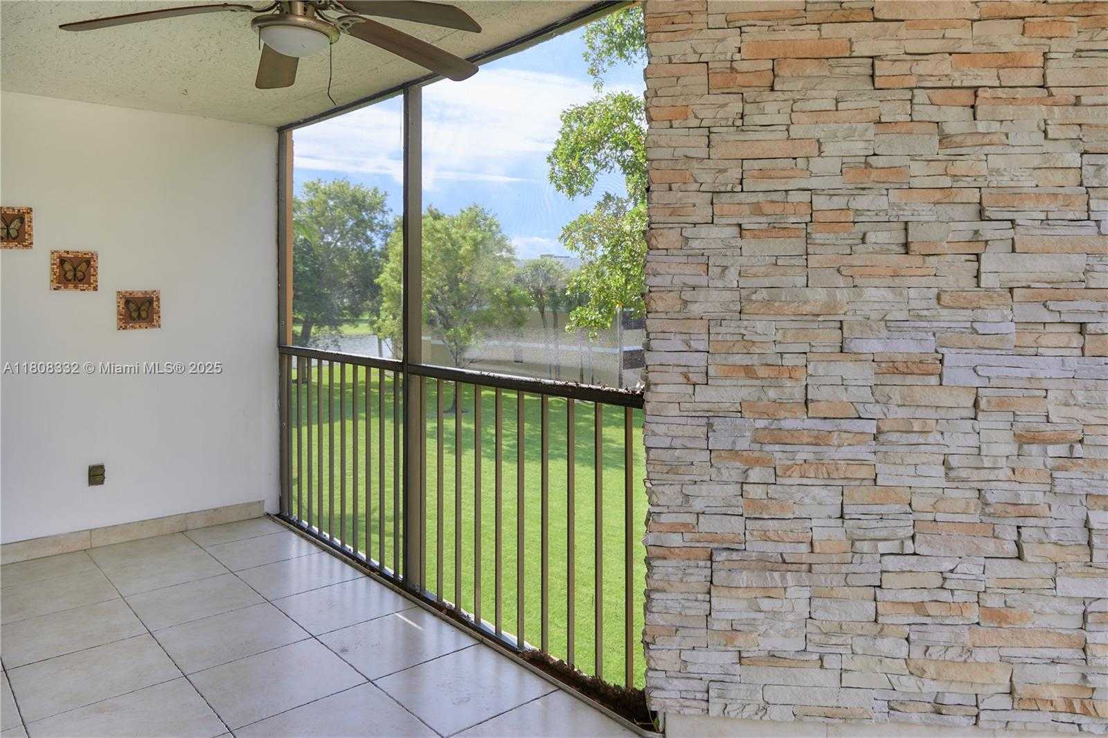 Small Image of 16175 GOLF CLUB RD #308, Weston Number 34