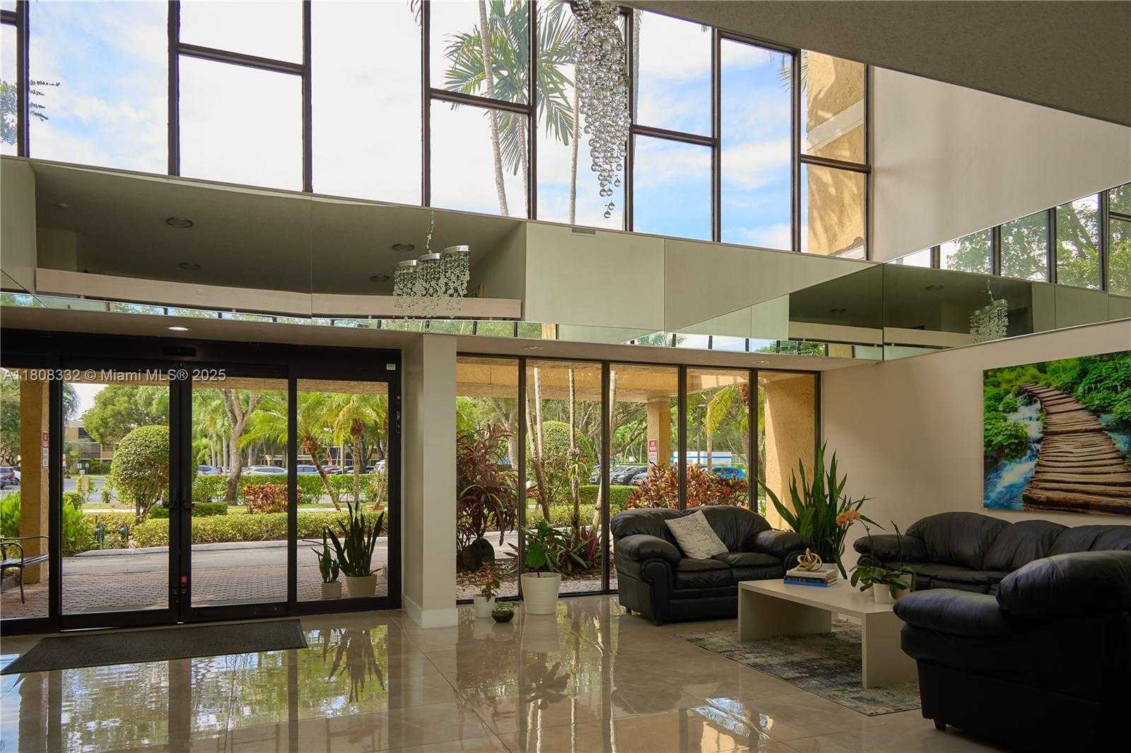 Small Image of 16175 GOLF CLUB RD #308, Weston Number 9