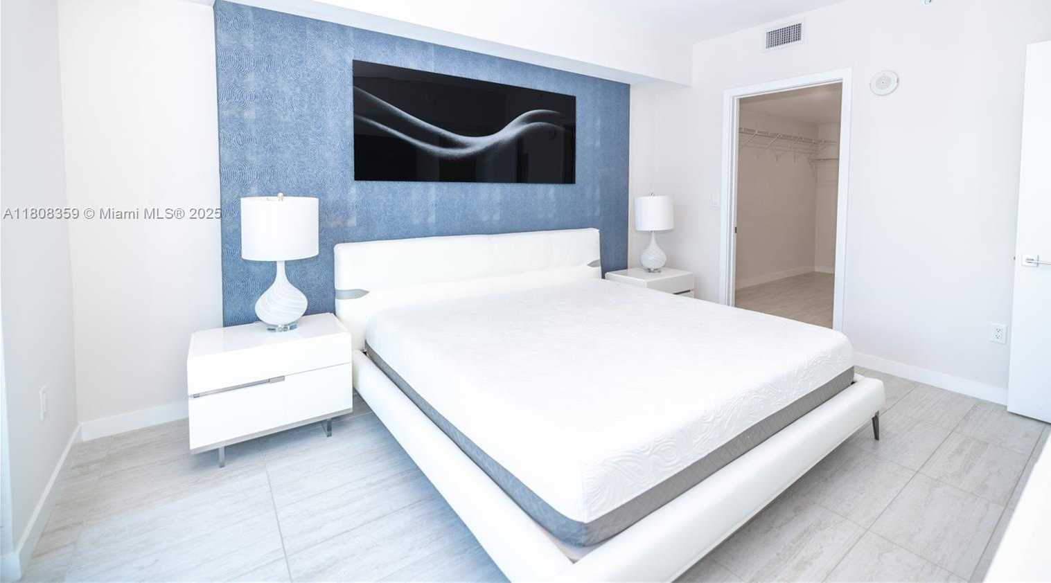 Small Image of 3900 BISCAYNE BLVD #S-1118, Miami Number 18