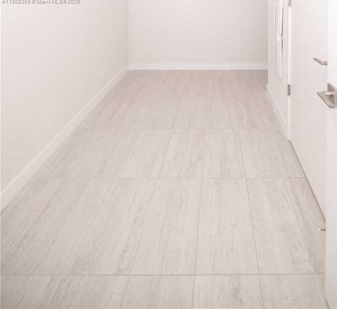 Small Image of 3900 BISCAYNE BLVD #S-1118, Miami Number 24