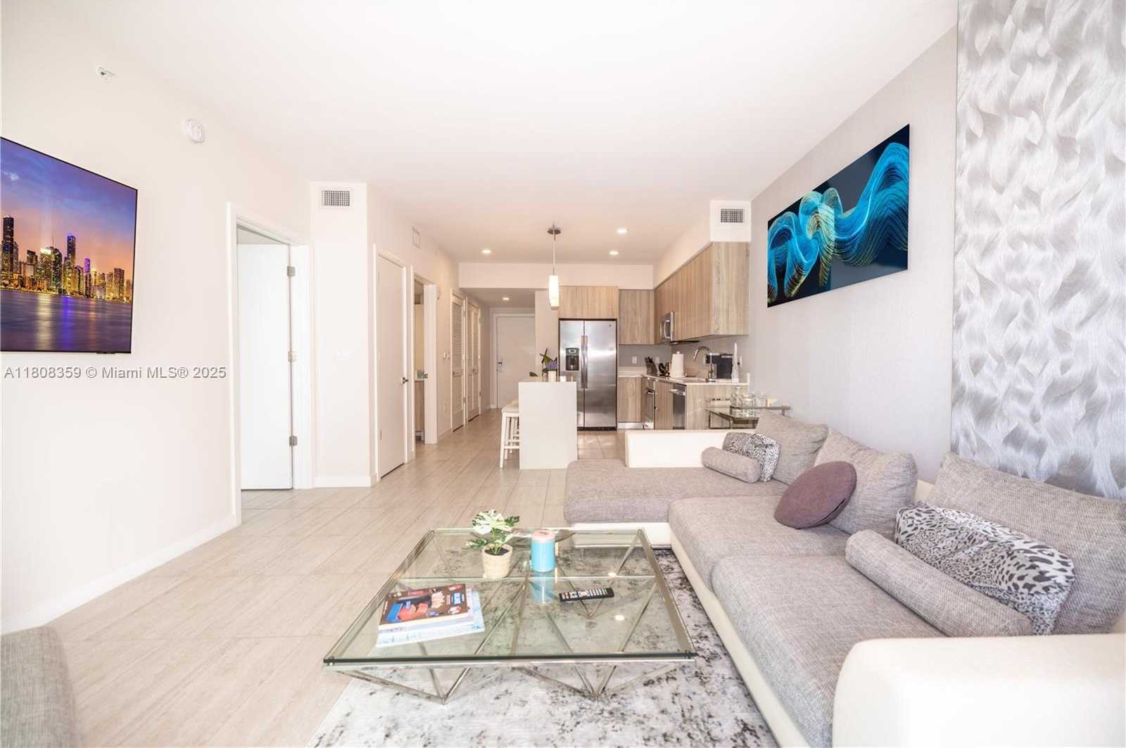 Small Image of 3900 BISCAYNE BLVD #S-1118, Miami Number 27