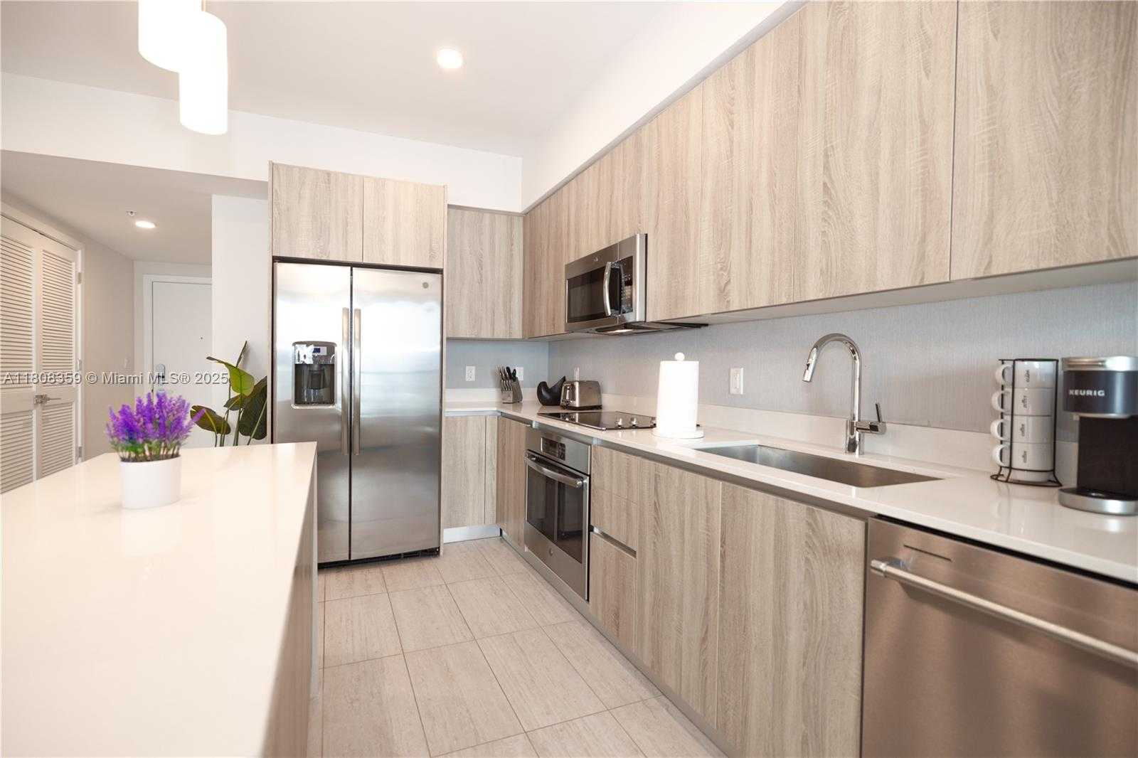 Small Image of 3900 BISCAYNE BLVD #S-1118, Miami Number 33