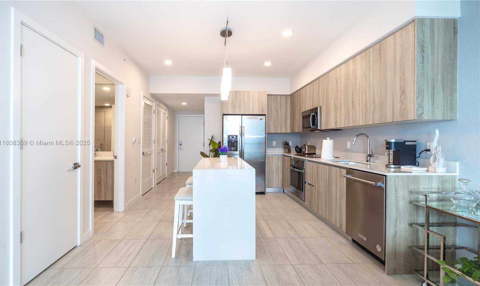 Small Image of 3900 BISCAYNE BLVD #S-1118, Miami Number 35
