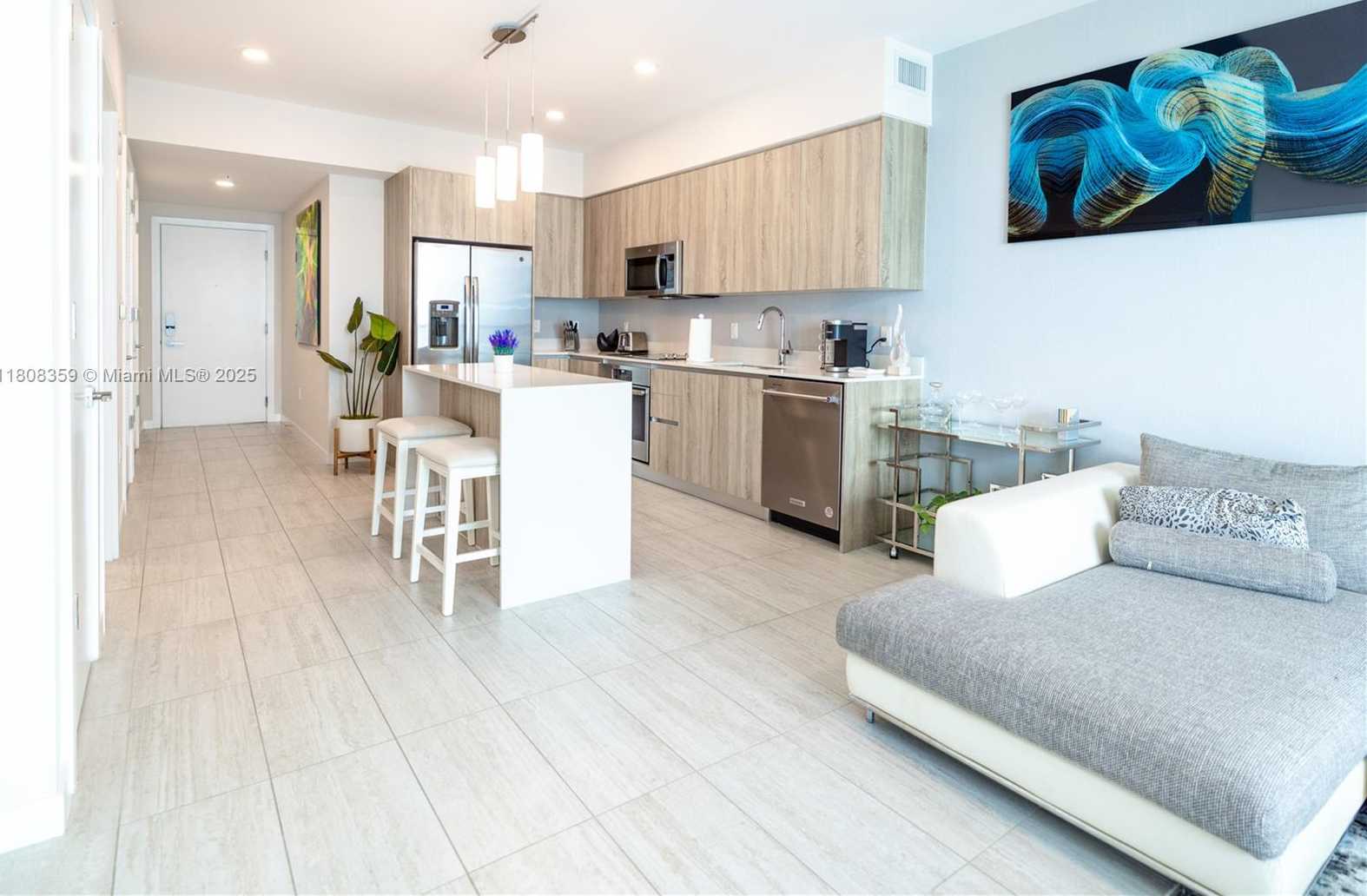 Small Image of 3900 BISCAYNE BLVD #S-1118, Miami Number 36