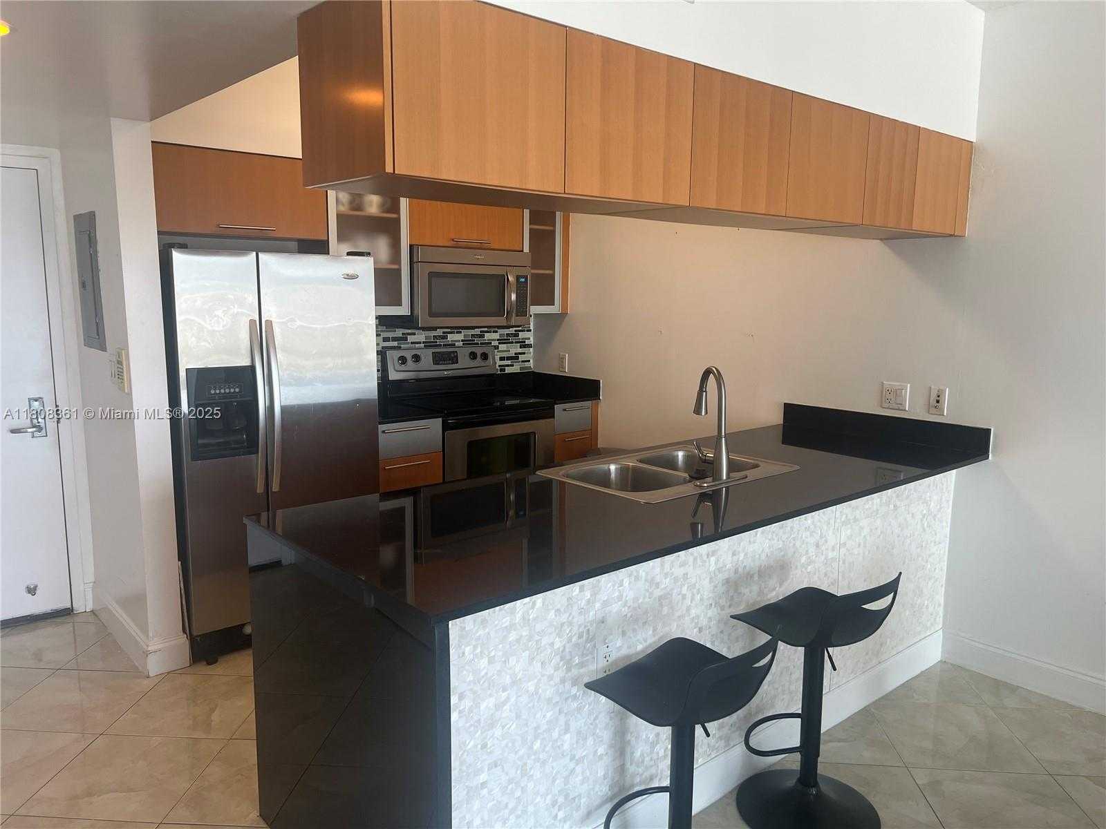 Small Image of 1750 NORTH BAYSHORE DR #1410, Miami Number 10