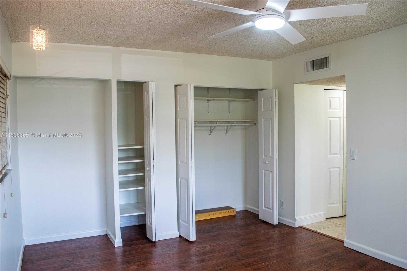 Small Image of 3090 HOLIDAY SPRINGS BLVD #305, Margate Number 14