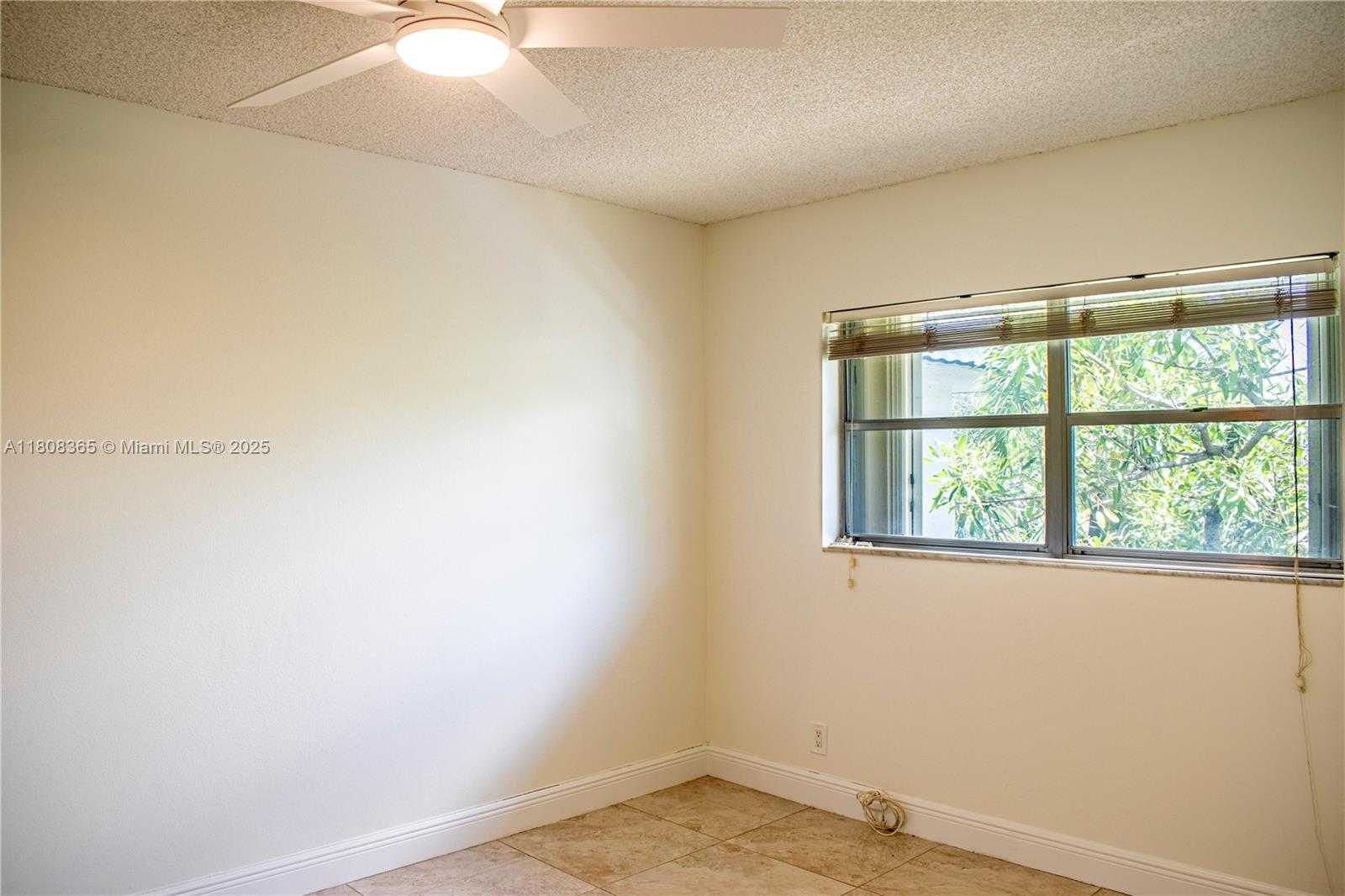 Small Image of 3090 HOLIDAY SPRINGS BLVD #305, Margate Number 18