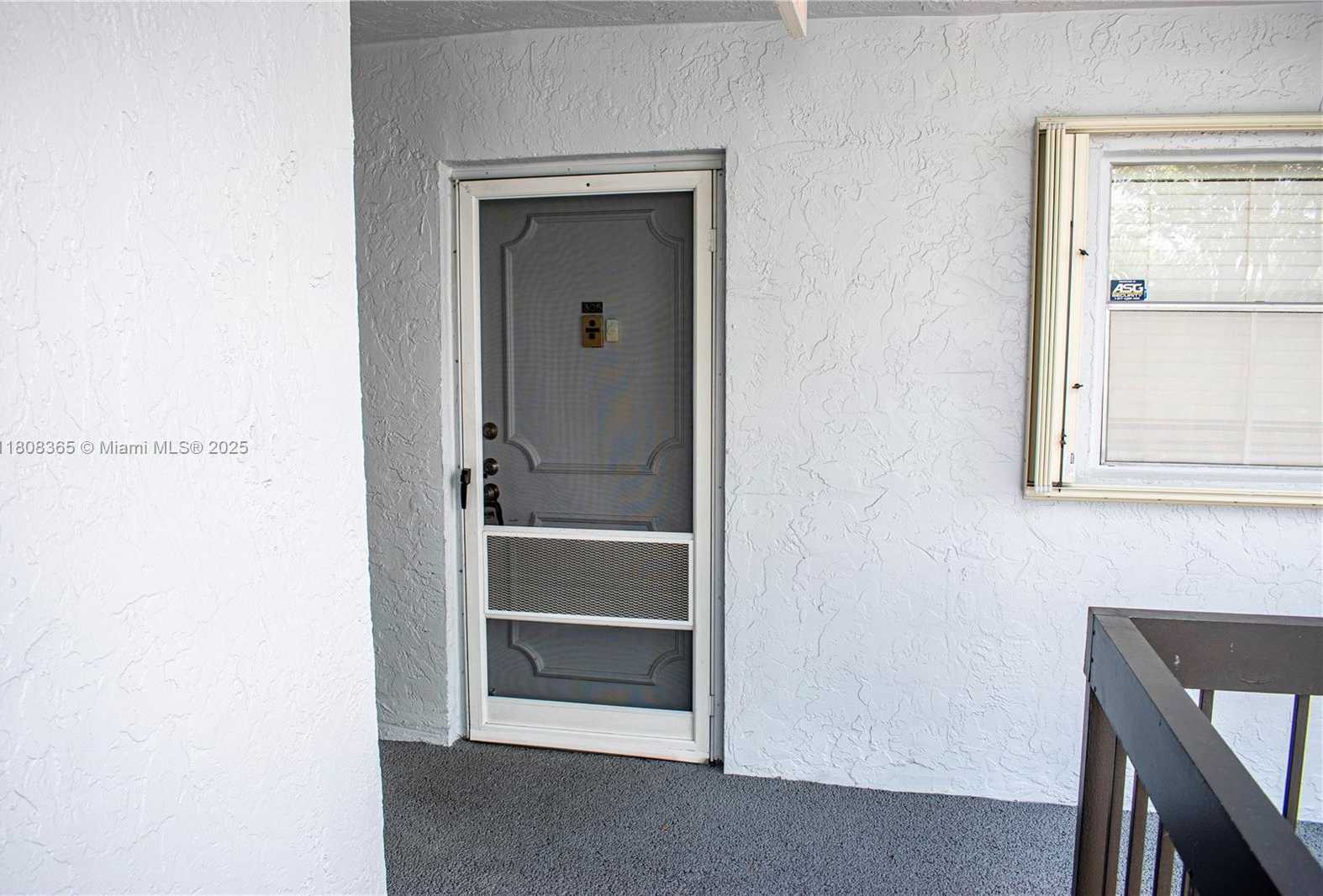 Small Image of 3090 HOLIDAY SPRINGS BLVD #305, Margate Number 20