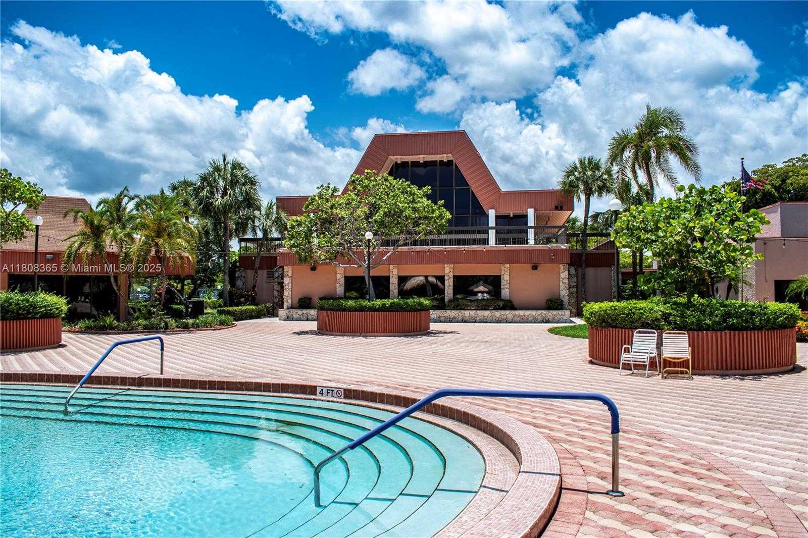 Small Image of 3090 HOLIDAY SPRINGS BLVD #305, Margate Number 29