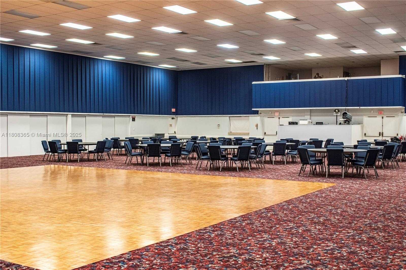 Small Image of 3090 HOLIDAY SPRINGS BLVD #305, Margate Number 36