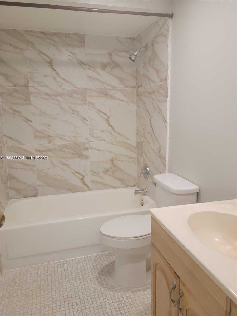 Small Image of 1800 SOUTH WEST 81ST AVE #1105, North Lauderdale Number 10