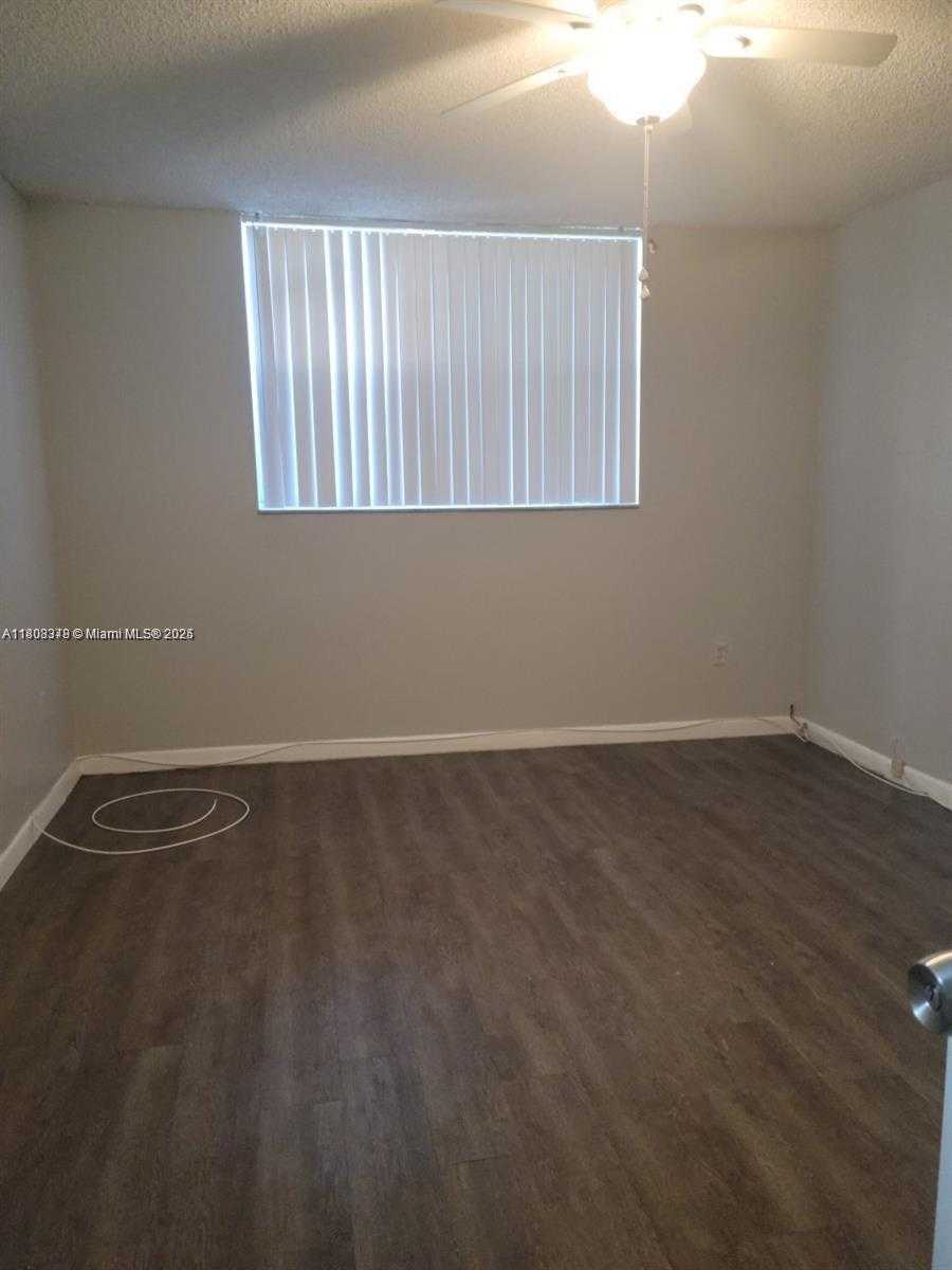 Small Image of 1800 SOUTH WEST 81ST AVE #1105, North Lauderdale Number 13
