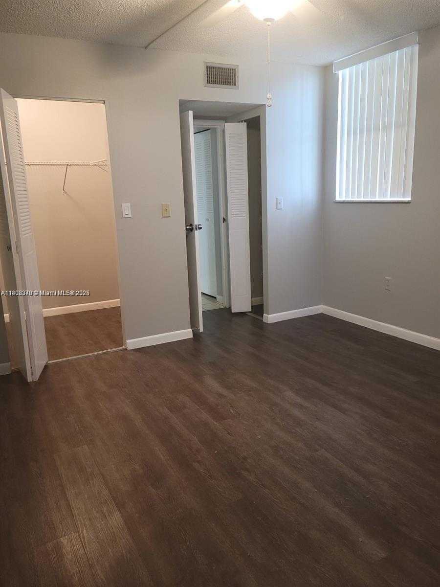 Small Image of 1800 SOUTH WEST 81ST AVE #1105, North Lauderdale Number 14